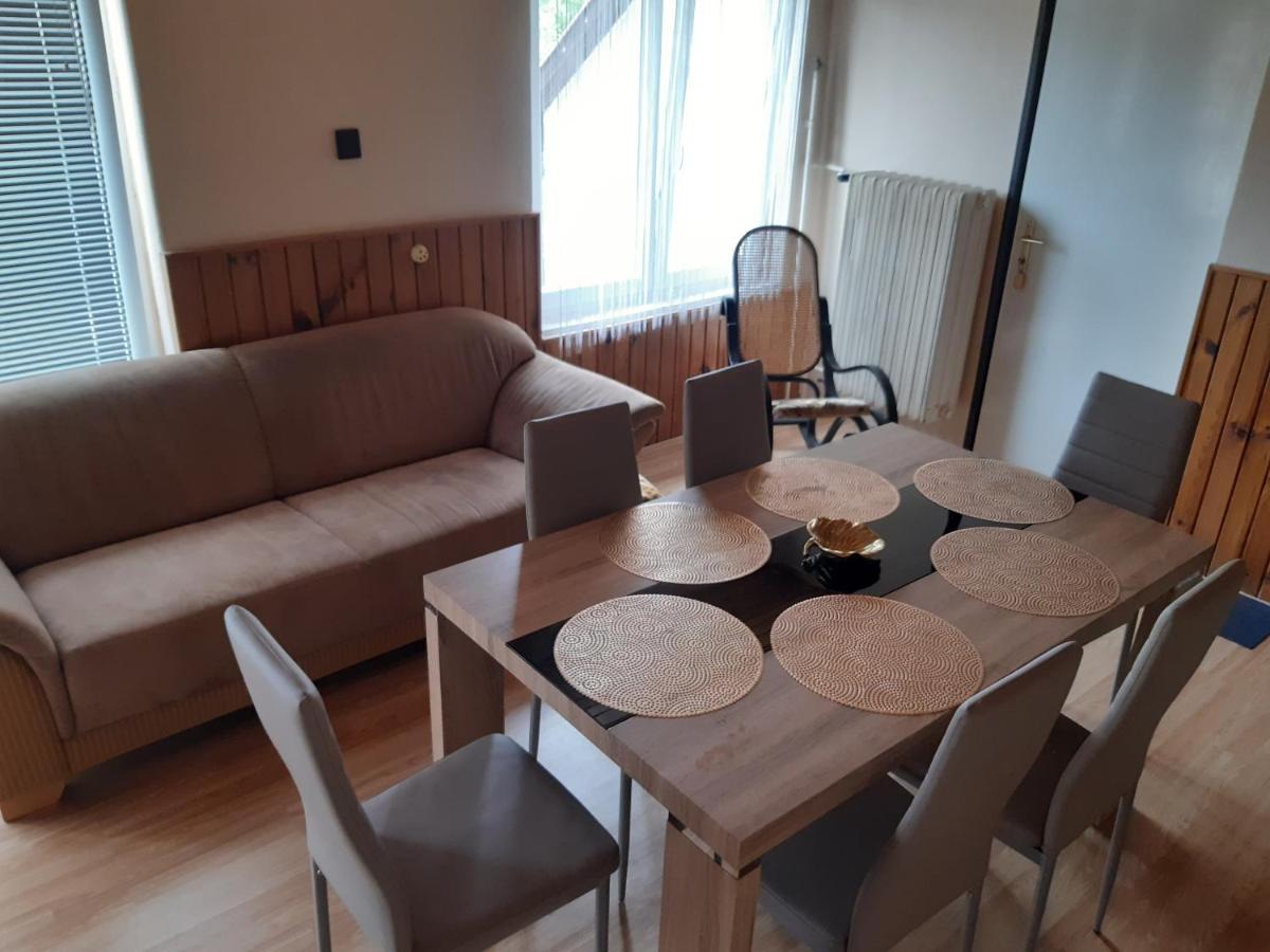 Toldi Apartman Hotel Кестели Екстериор снимка