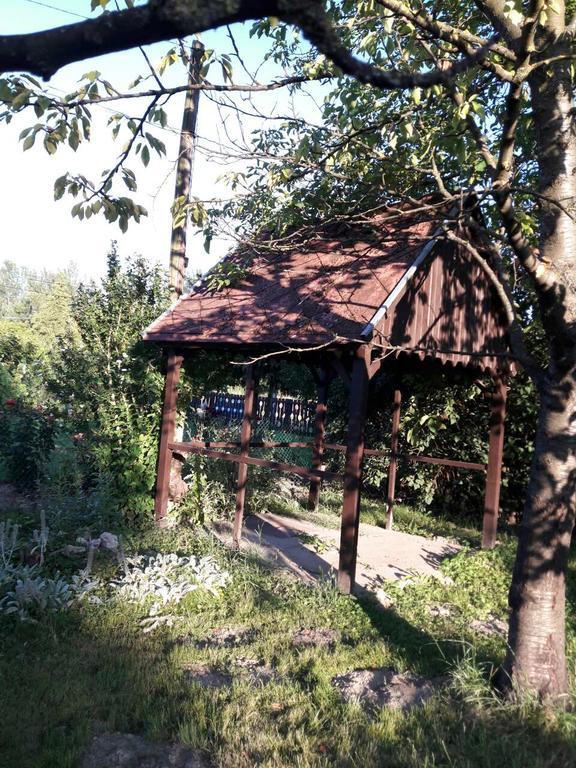Toldi Apartman Hotel Кестели Екстериор снимка